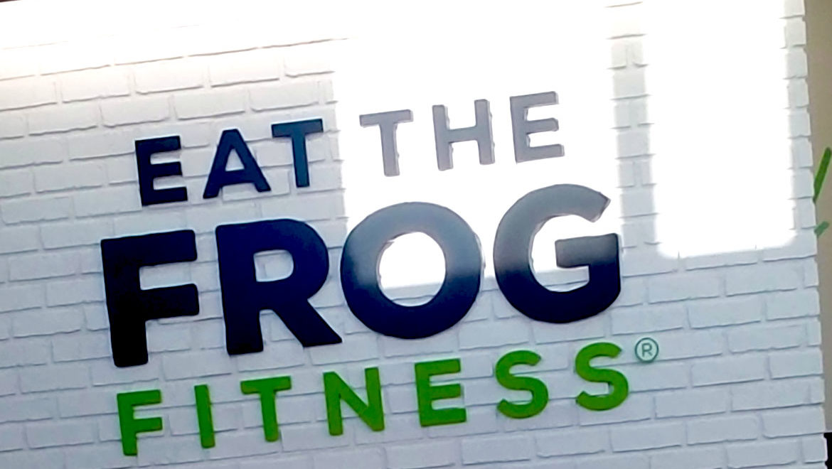 interior signs charlotte - eat the frog fitness