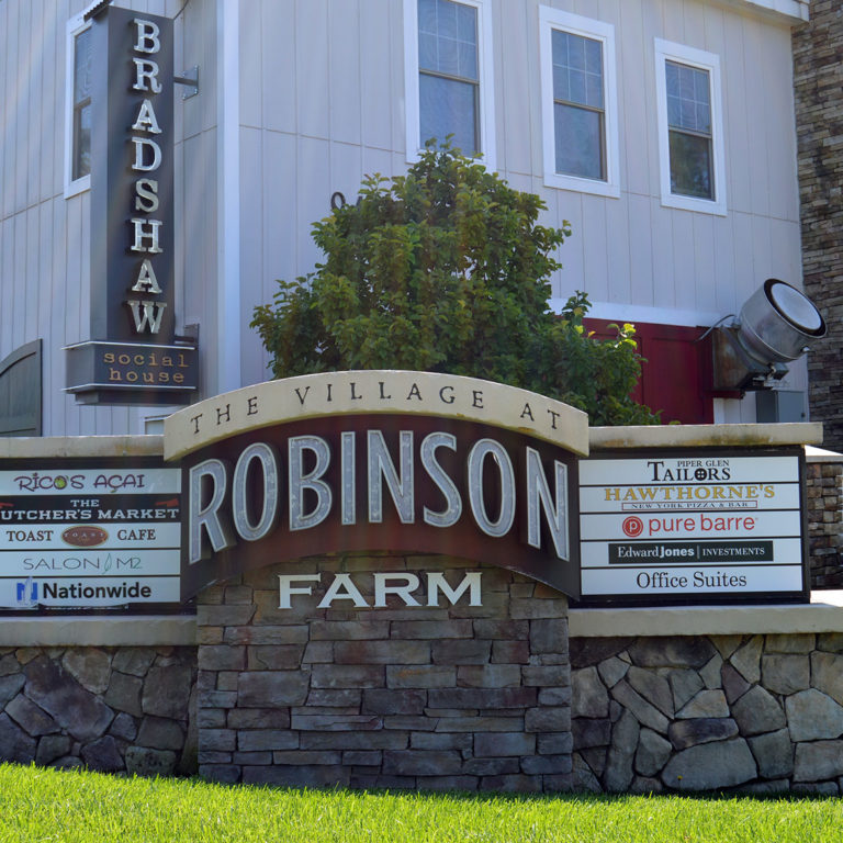 robinson farm monument sign by phoenix signs